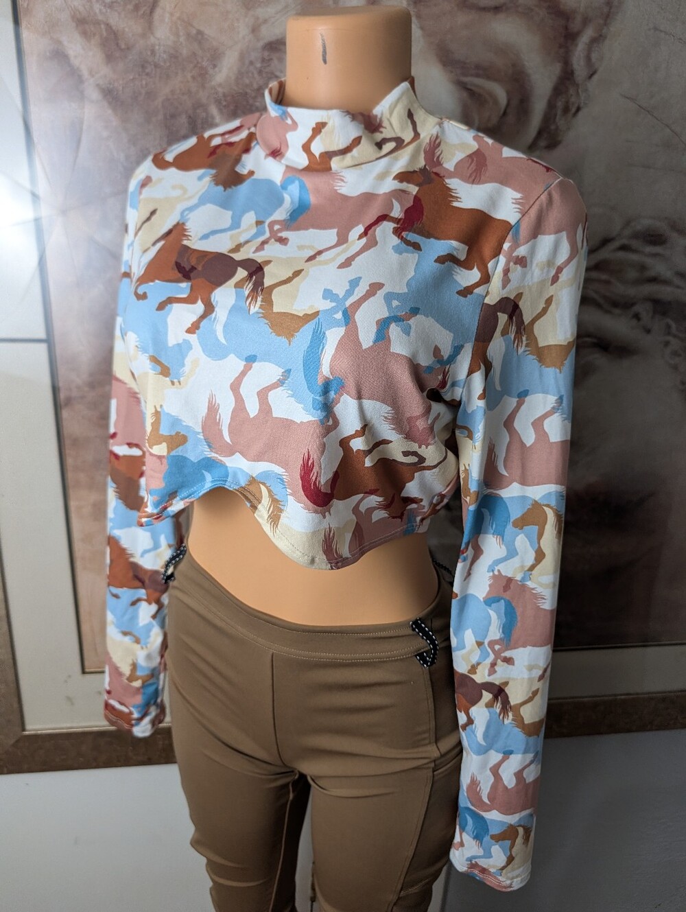 NWT Nylon Apparel Mustang Horse Camo Crop Top Western Coastal Cowgirl Size L